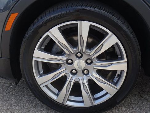 Used 2019 Cadillac XT4 Premium Luxury AWD/4WD image 24