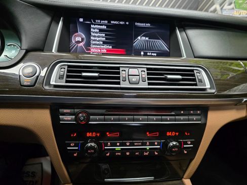 Used 2015 BMW 750Li image 23