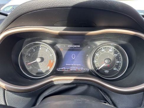 Used 2014 Jeep Cherokee Limited w/ Technology Group image 23