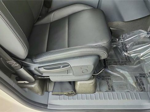 Used 2024 INEOS Grenadier Fieldmaster Edition image 25