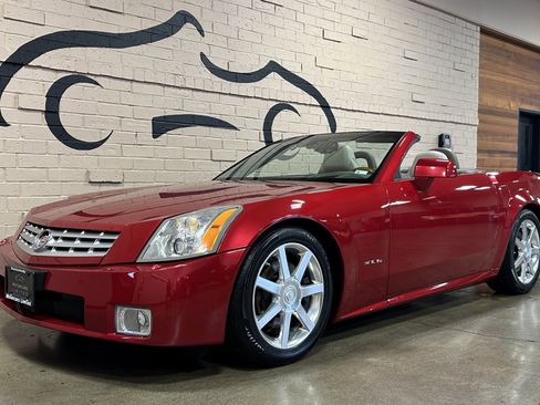 Used 2005 Cadillac XLR image 15