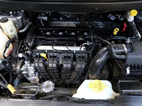 Used 2020 Dodge Journey SE w/ Blacktop Package image 16