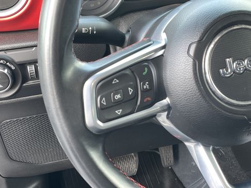 Used 2020 Jeep Gladiator Rubicon AWD/4WD image 18