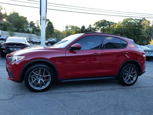 Used 2018 Alfa Romeo Stelvio Ti Sport image 9