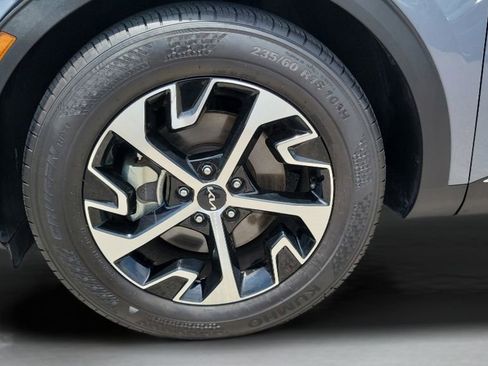 Used 2025 Kia Sportage EX FWD image 33