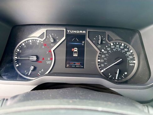 Used 2022 Toyota Tundra SR5 AWD/4WD image 36