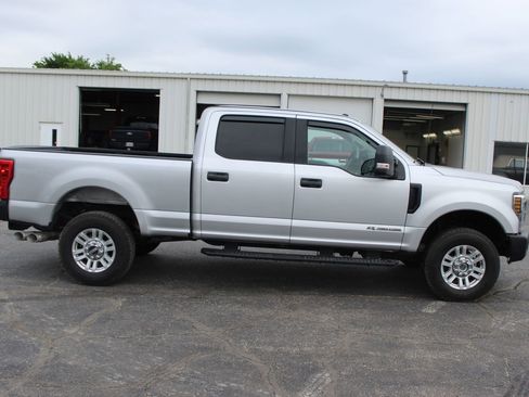 Used 2019 Ford F250 XLT AWD/4WD image 7