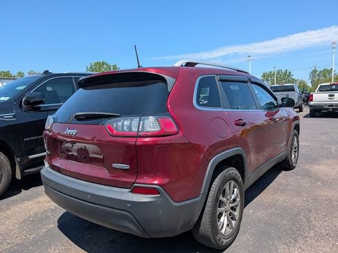Used 2019 Jeep Cherokee Latitude Plus AWD/4WD image 4