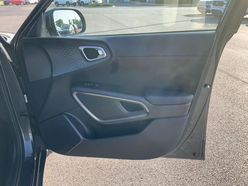 Used 2024 Kia Soul EX FWD image 56