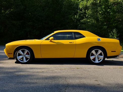 Used 2010 Dodge Challenger SRT8 w/ SRT Option Group II RWD image 47