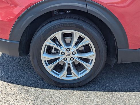 Used 2020 Ford Explorer XLT w/ Equipment Group 202A image 9