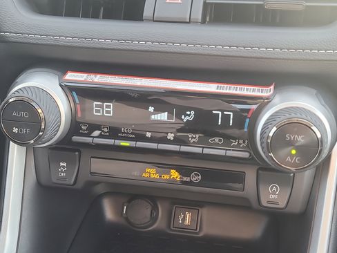 Certified 2025 Toyota RAV4 XLE w/ Convenience Package image 26