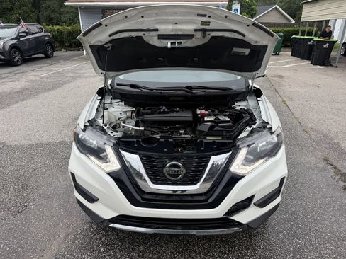 Used 2018 Nissan Rogue SV w/ Premium Package FWD image 23