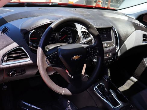 Used 2019 Chevrolet Cruze LS w/ LS Convenience Package FWD image 38