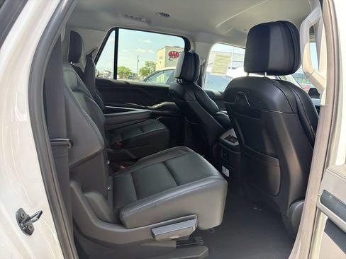 New 2027 Lincoln Navigator L Premier AWD/4WD image 8