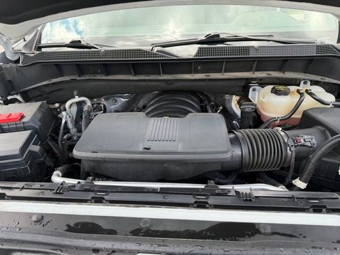 Used 2025 Chevrolet Silverado 1500 LT AWD/4WD image 13