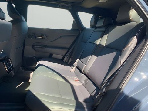 New 2025 Toyota Crown Signia Limited image 12