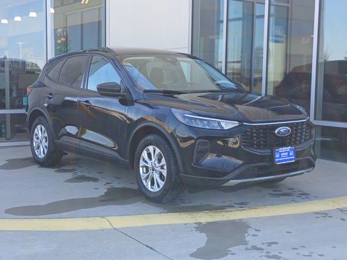 Used 2025 Ford Escape Active image 4