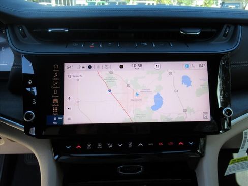 New 2026 Jeep Grand Cherokee Limited w/ Luxury Tech Group II RWD image 23