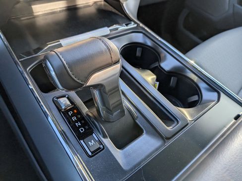 Used 2025 Ford F150 Lariat w/ Equipment Group 502A High image 17