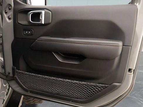 Used 2023 Jeep Wrangler Unlimited Rubicon 392 w/ Xtreme Recon 35" Tire Package image 27