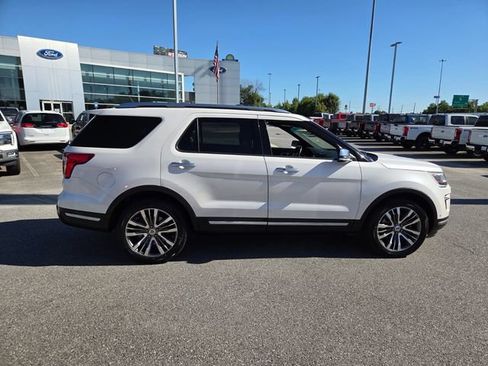 Used 2018 Ford Explorer Platinum AWD/4WD image 15