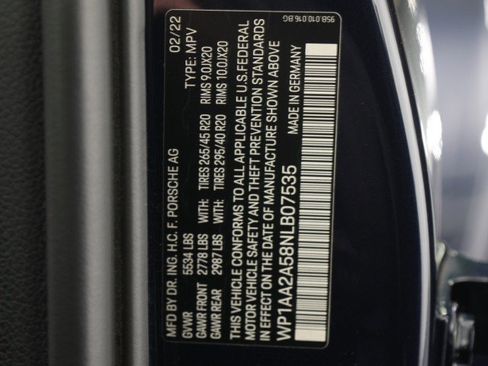 Used 2022 Porsche Macan AWD/4WD image 20