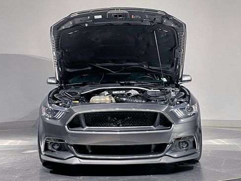Used 2017 Ford Mustang GT w/ GT Performance Package RWD image 31