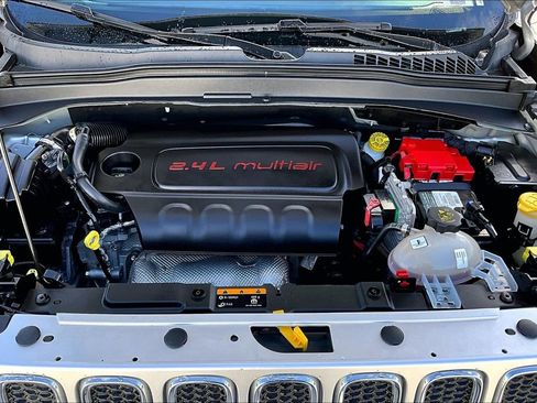 Used 2018 Jeep Renegade Limited w/ UConnect 8.4 Nav Group image 30