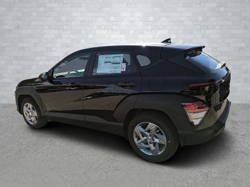 New 2026 Hyundai Kona SE image 7