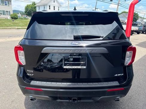 Used 2023 Ford Explorer XLT w/ Equipment Group 202A AWD/4WD image 7