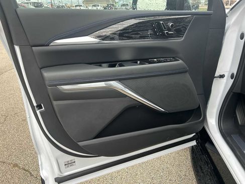 New 2026 Cadillac Escalade IQ Sport 1 w/ LPO, ONYX Package image 13