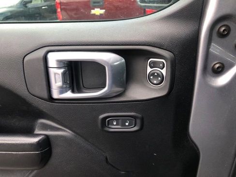 Used 2021 Jeep Wrangler Unlimited Sport AWD/4WD image 11