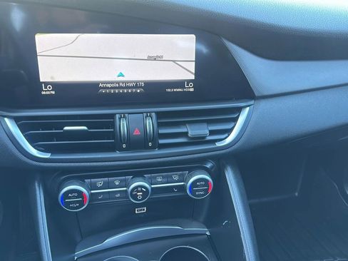 Used 2017 Alfa Romeo Giulia Ti AWD/4WD image 24