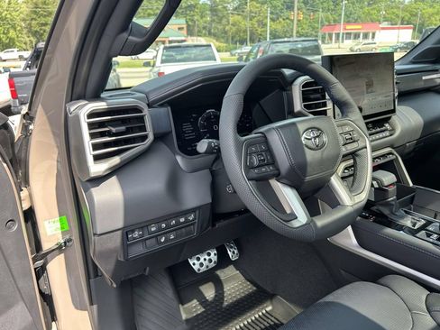 New 2026 Toyota Tundra Platinum w/ TRD Off-Road Package AWD/4WD image 15