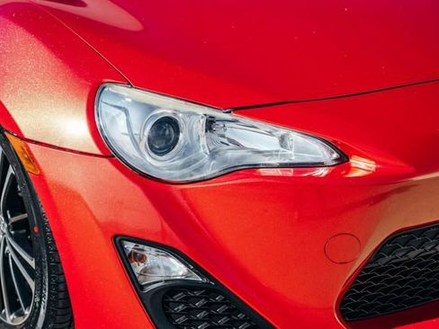 Used 2013 Scion FR-S image 38