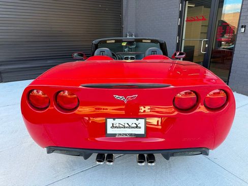 Used 2006 Chevrolet Corvette Convertible w/ Preferred Equipment Group image 19