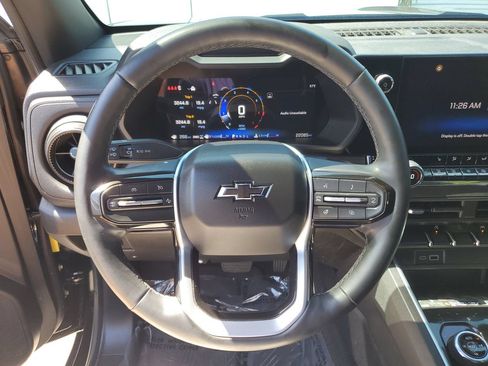 Used 2025 Chevrolet Colorado Trail Boss AWD/4WD image 21