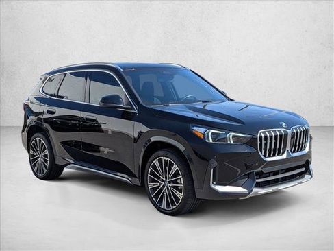 Used 2026 BMW X1 xDrive28i w/ Convenience Package AWD/4WD image 3