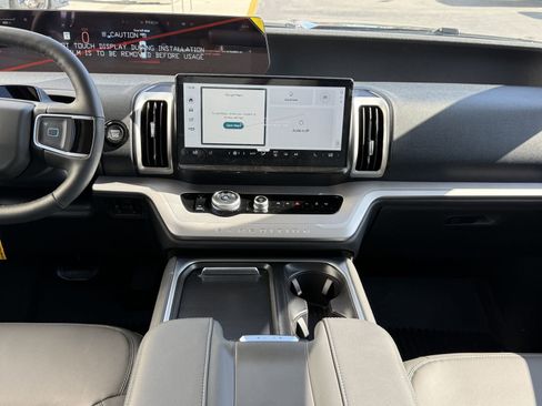 New 2026 Ford Expedition Active image 10