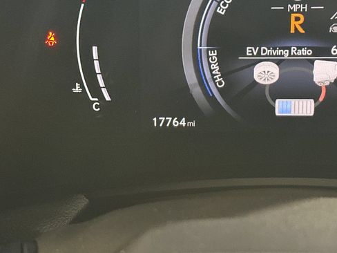 Used 2024 Lexus NX 350h AWD w/ Vision Package image 27
