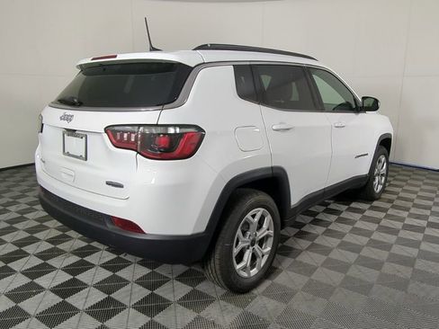 New 2026 Jeep Compass Latitude image 5