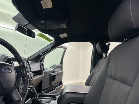 Used 2015 Ford F150 XLT w/ Equipment Group 302A Luxury image 30