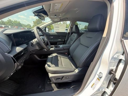 New 2025 Nissan Murano SV image 12