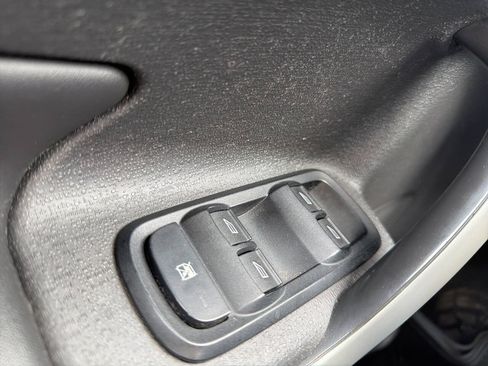Used 2011 Ford Fiesta SEL w/ 301A Rapid Spec Order Code FWD image 15