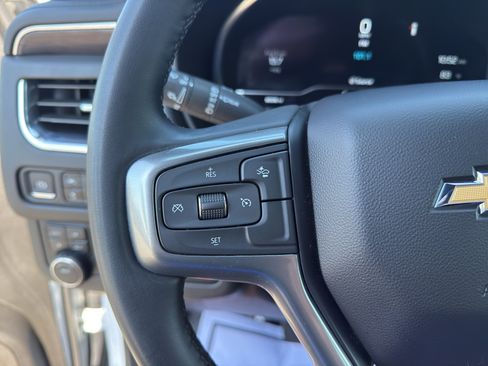 Used 2024 Chevrolet Suburban LT image 21