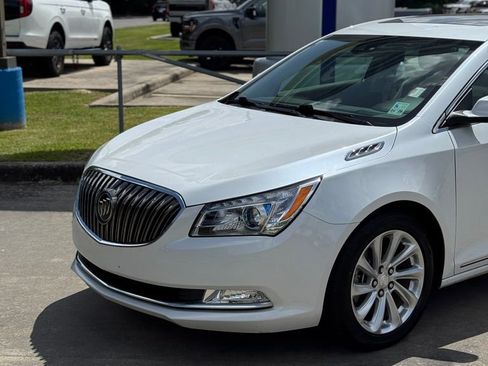 Used 2016 Buick LaCrosse Premium w/ Driver Confidence Package #1 FWD image 2