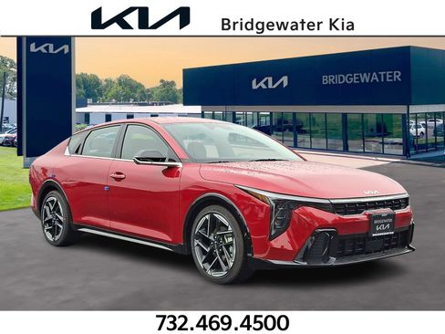 New 2025 Kia K4 GT-Line image 1