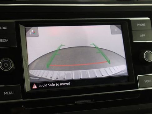 Used 2023 Volkswagen Tiguan S FWD image 29