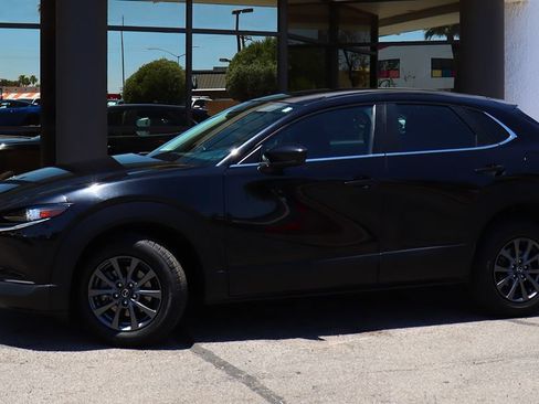 Used 2021 MAZDA CX-30 FWD 2.5 S image 4